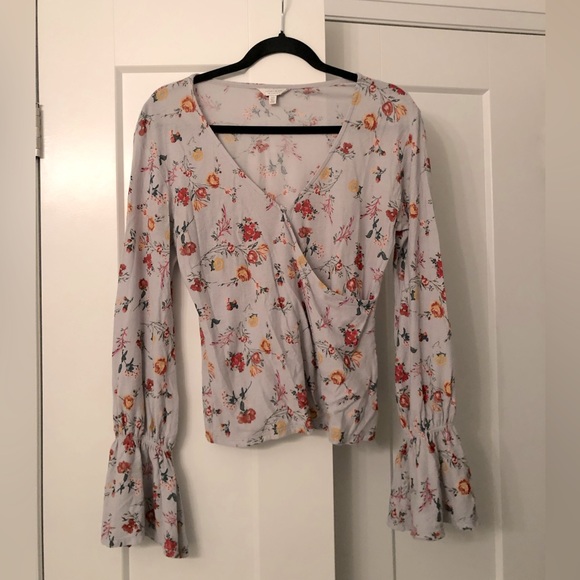 Bell Sleeve Lucky Brand V-Neck - Picture 1 of 4